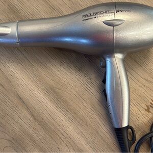 Paul Mitchell Pro Tools Metallic Silver Hair Dryer